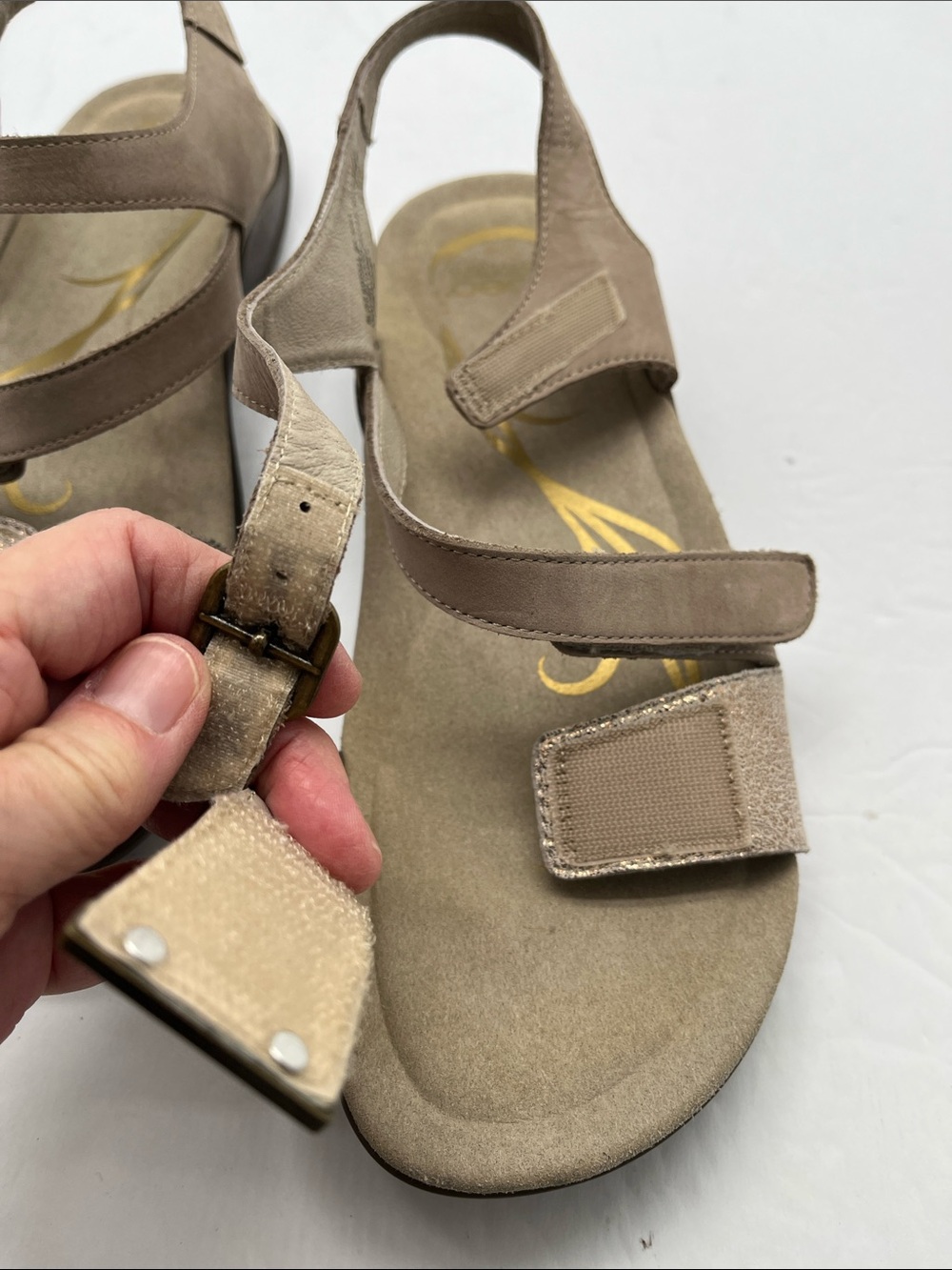 Abeo Bliss Biosystem Taupe Suede Strappy Sandals Metallic Women’s 8N Comfort - Picture 9 of 12
